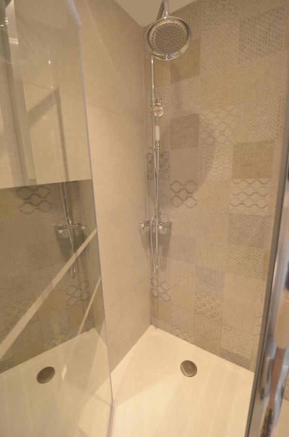 Apartament Studio + Balcon + Parking - Ultra Centre Annecy Zewnętrze zdjęcie